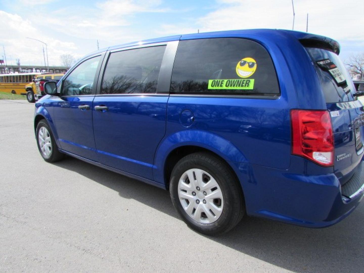 2019 Indigo Blue /Black Dodge Grand Caravan SE (2C4RDGBGXKR) with an 3.6L 24 valve V6 engine engine, 6-Speed Automatic transmission, located at 4562 State Avenue, Billings, MT, 59101, (406) 896-9833, 45.769516, -108.526772 - 2019 Dodge Grand Caravan SE - One owner! 3.6L V6 DOHC 24V Engine - 6-speed automatic transmission - Front wheel drive - 75,805 miles - One owner! SE package - air conditioning - tilt steering wheel - cruise control - bluetooth audio with U Connect to pair your devices and voice command - hand - Photo#1